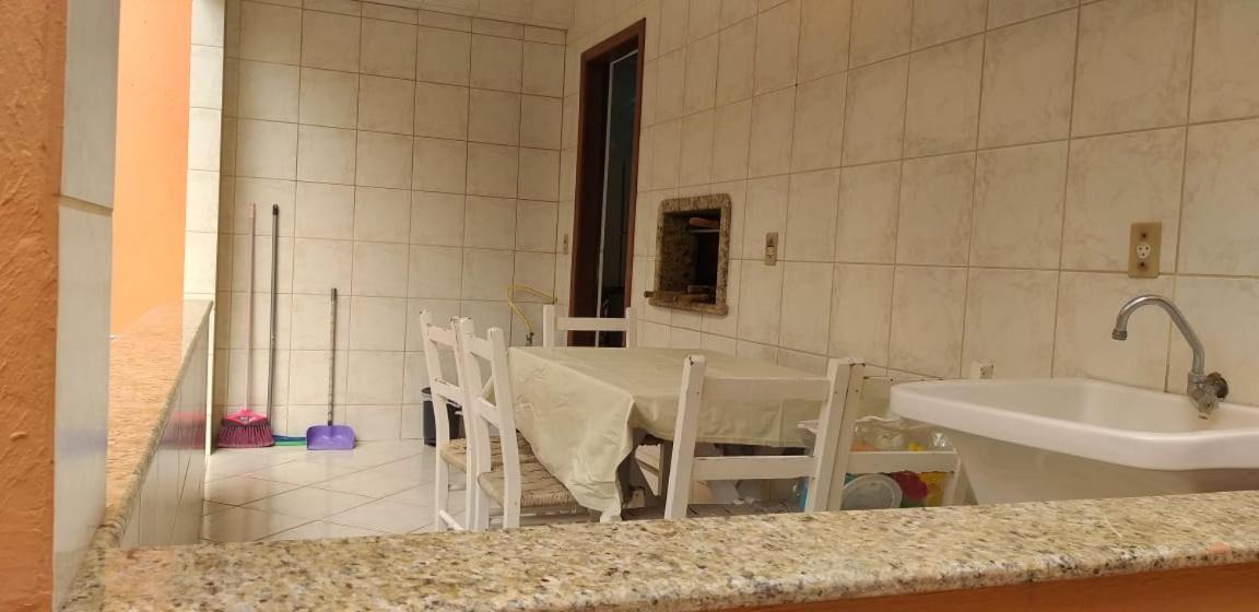 Casa 02 Dorm Na Rua Salmao Villa Bombinhas Dış mekan fotoğraf