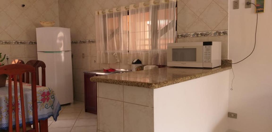 Casa 02 Dorm Na Rua Salmao Villa Bombinhas Dış mekan fotoğraf