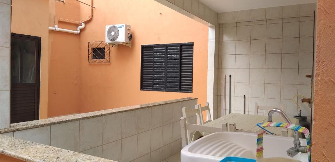 Casa 02 Dorm Na Rua Salmao Villa Bombinhas Dış mekan fotoğraf