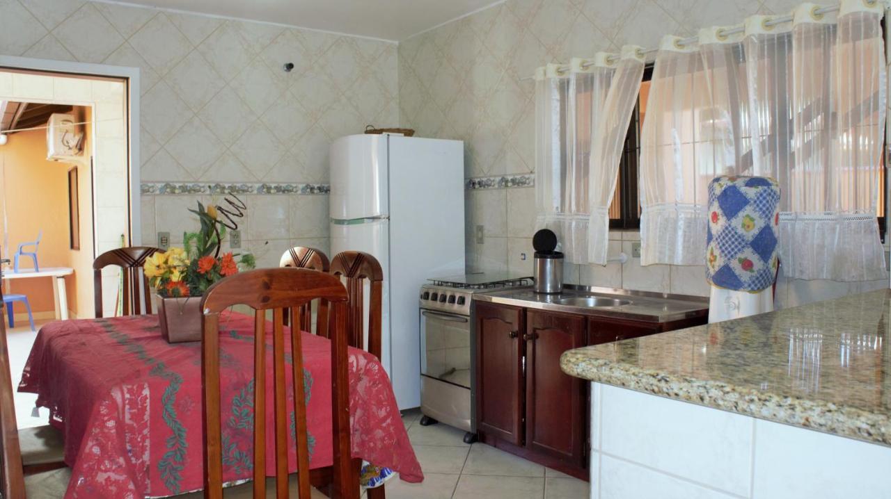 Casa 02 Dorm Na Rua Salmao Villa Bombinhas Dış mekan fotoğraf